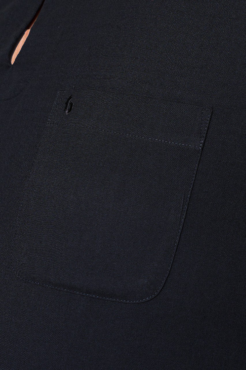 Close-up of a black shirt with a pocket #color_black