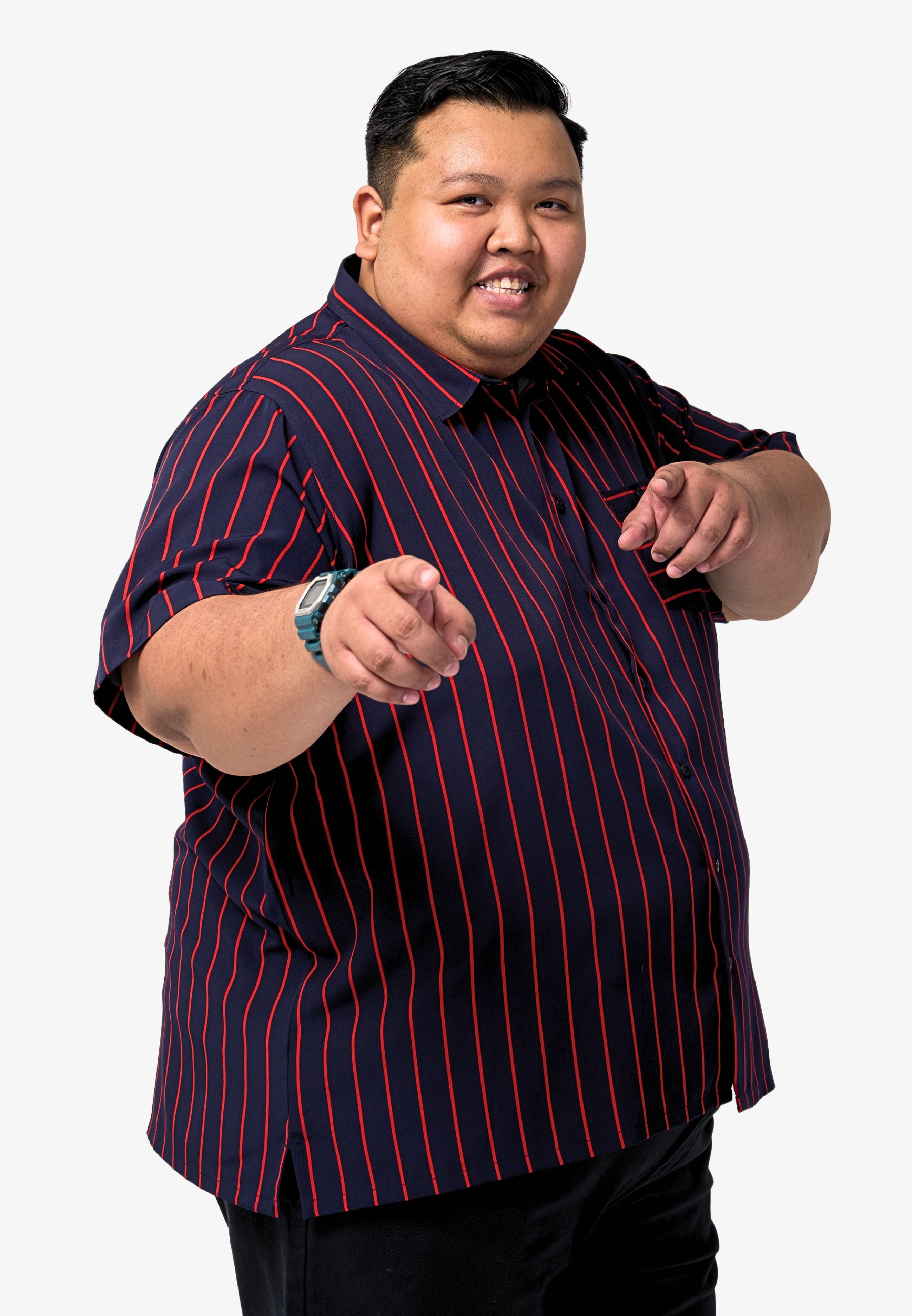 A plus-size male model wearing a navy blue shirt with red stripes #color_navy blue